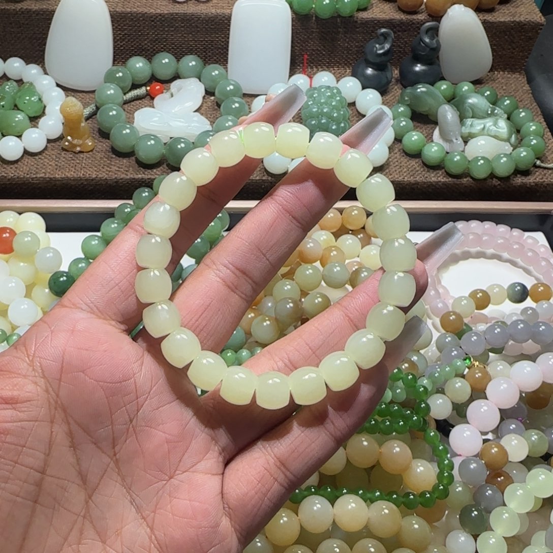 和田玉未镶嵌手链