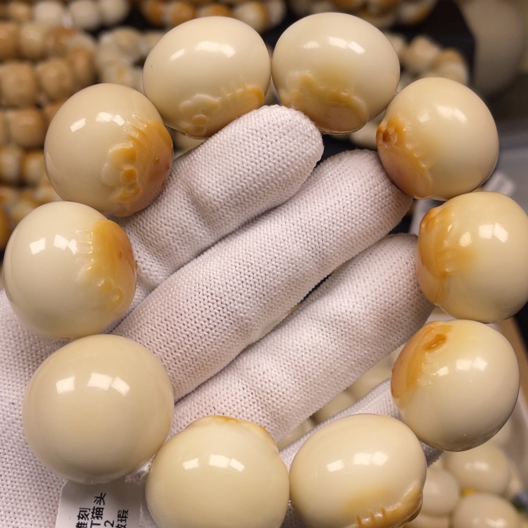 菩提根/象牙果手串103kt馒头微瑕