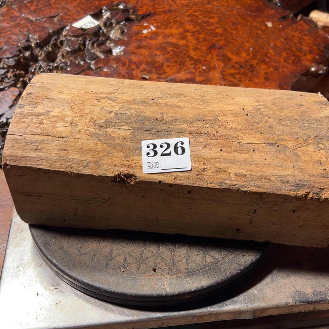 用***3大果紫檀（缅甸花梨）