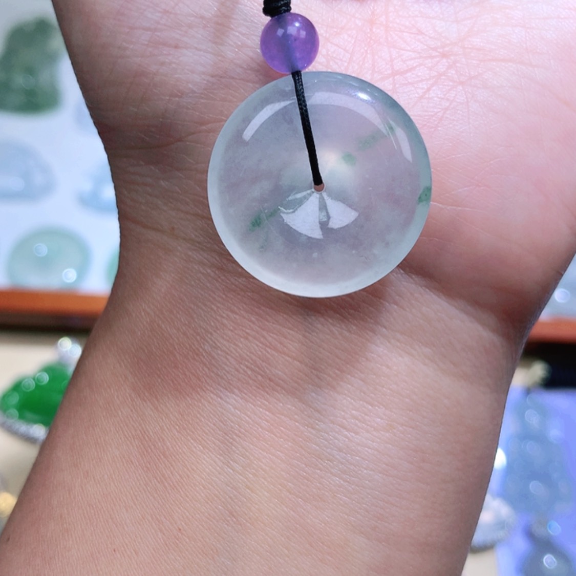 【闪购商品】翡翠颈饰未镶嵌平安扣