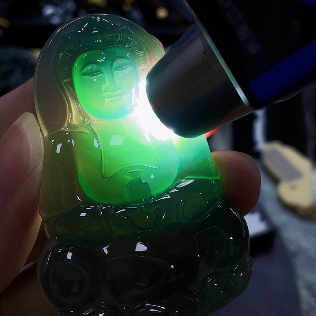 翡翠未镶嵌吊坠(不含链)