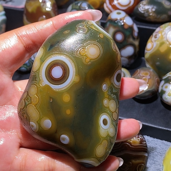 玛瑙/玉髓未镶嵌珠宝奇石22