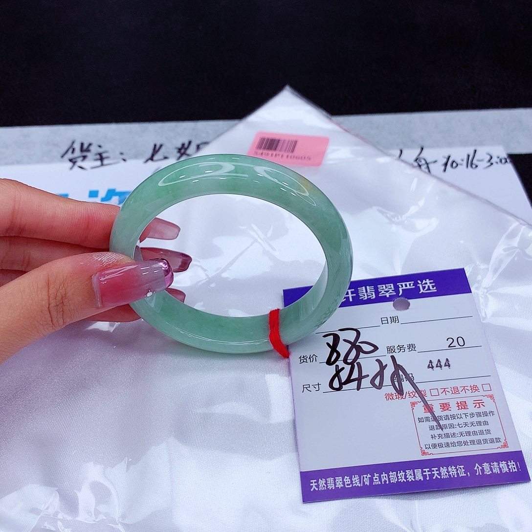 翡翠未镶嵌手镯手镯