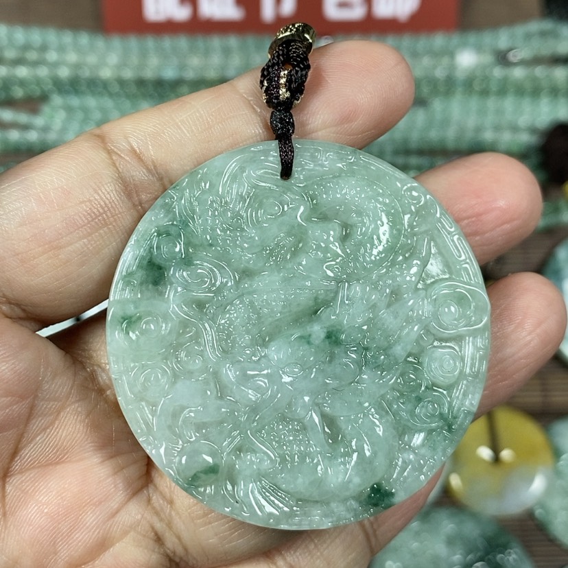 【闪购商品】翡翠颈饰未镶嵌玉吊坠翡翠玉圆形龙牌
