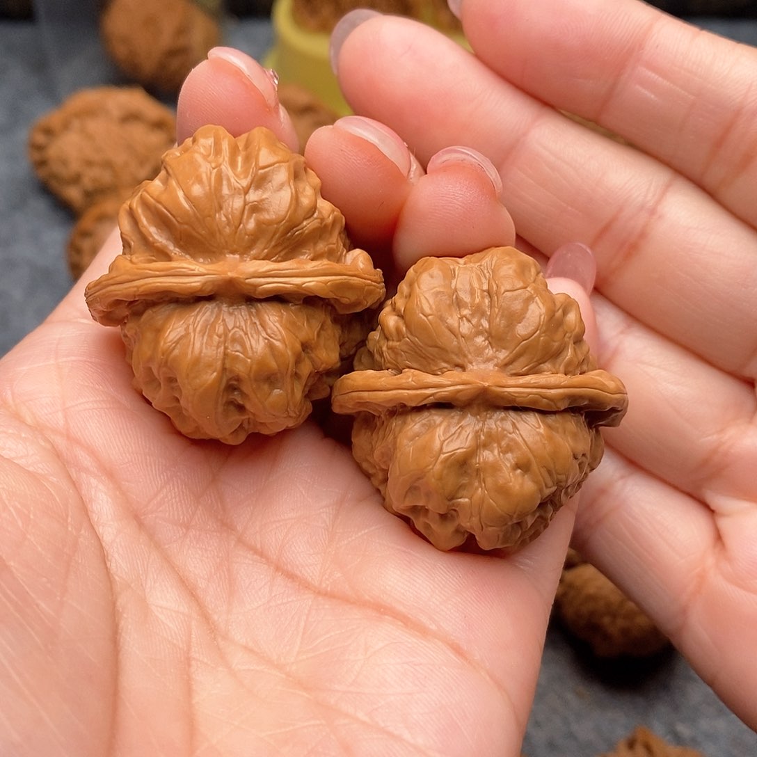 文玩核桃把件精品蛤蟆头37全品