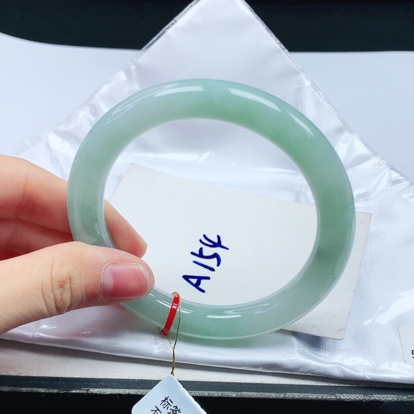 【闪购商品】翡翠手镯（圆镯）未镶嵌天然缅甸a货手镯57+