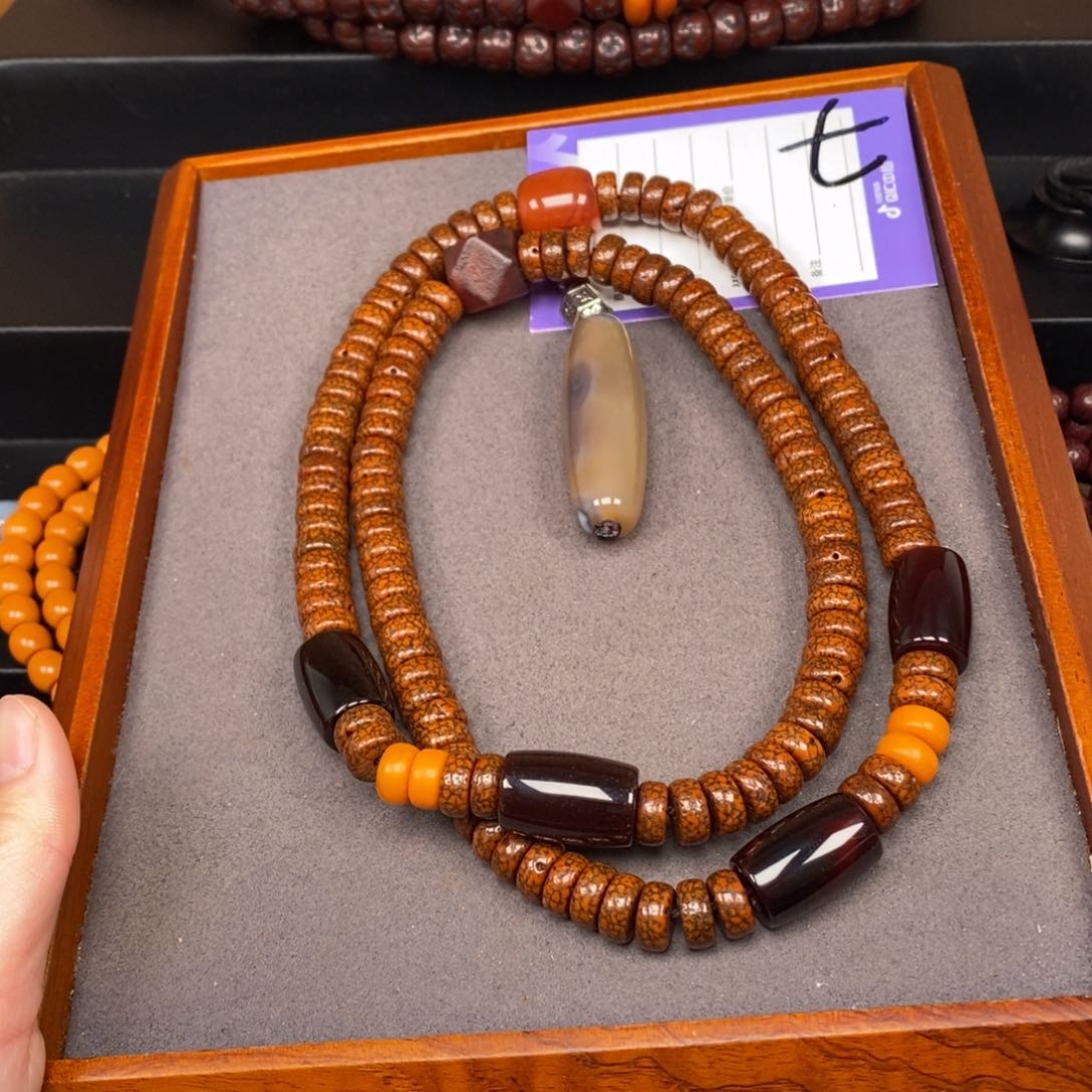 星月菩提吊坠目星月