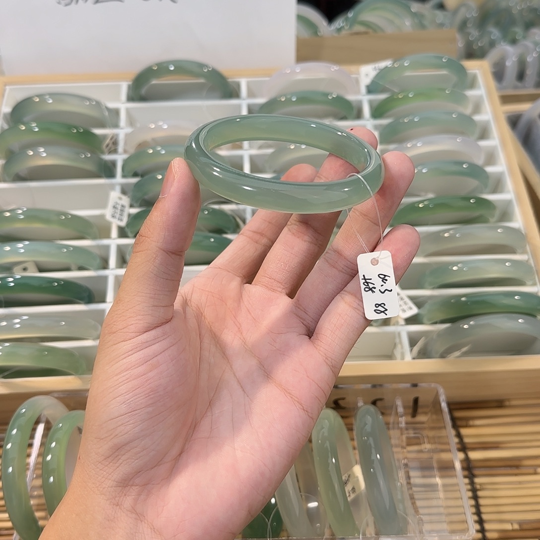手镯玛瑙/玉髓未镶嵌圈口60.3