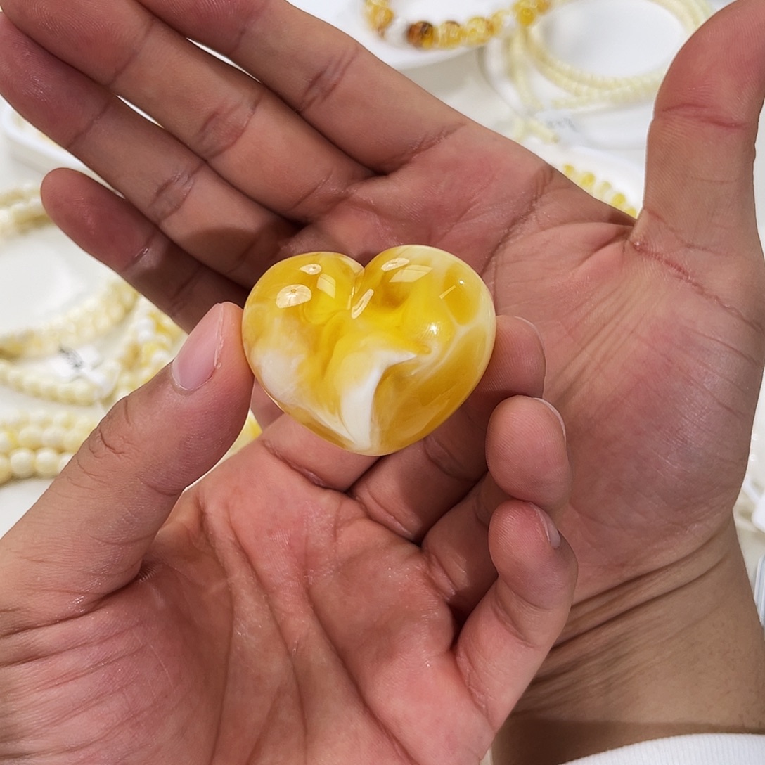 g***鲤琥珀未镶嵌手链屁桃金漆拉丝