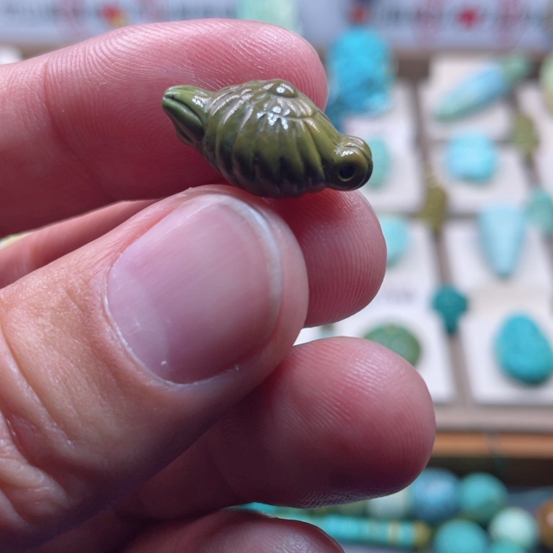 绿松石配饰未镶嵌