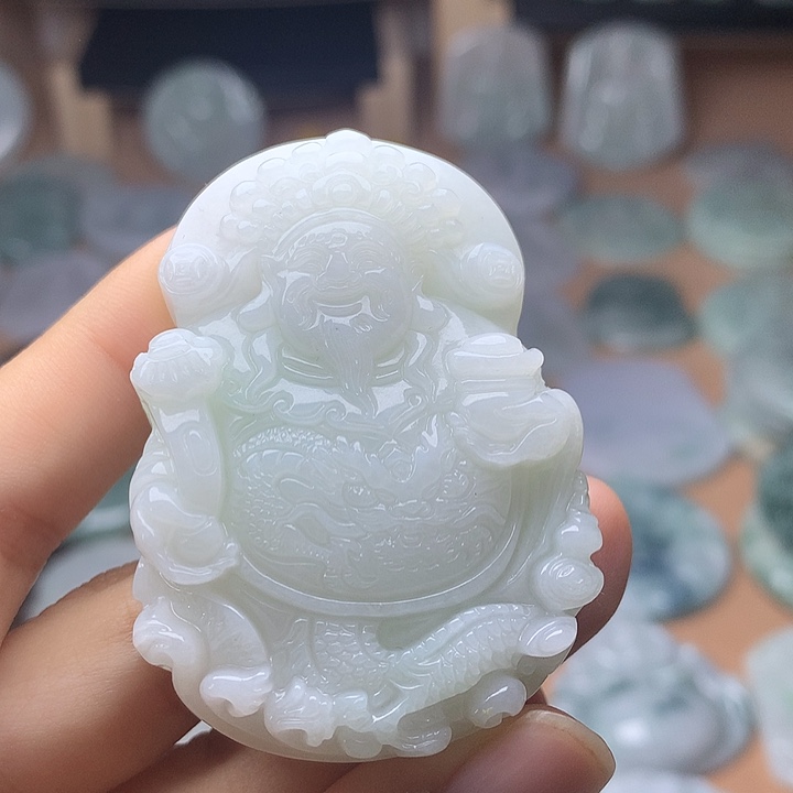 青***青翡翠未镶嵌颈饰财神爷