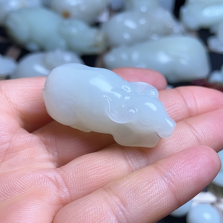 和田玉挂件未镶嵌随***看