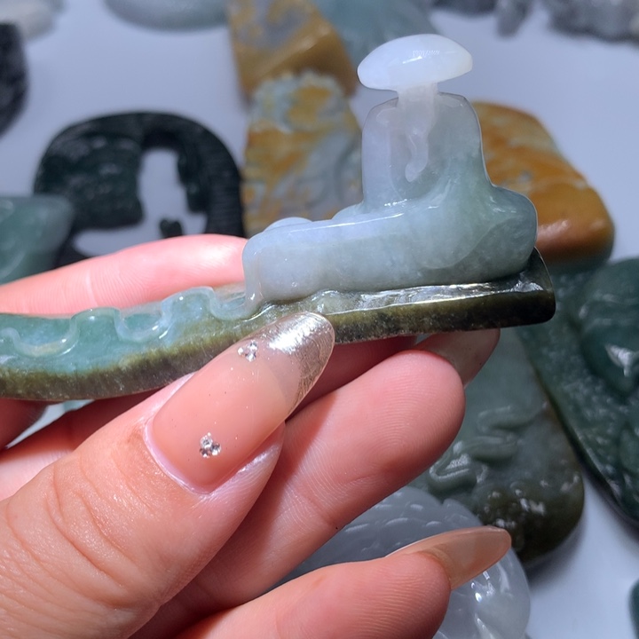 翡翠未镶嵌颈饰保真天然A货翡翠