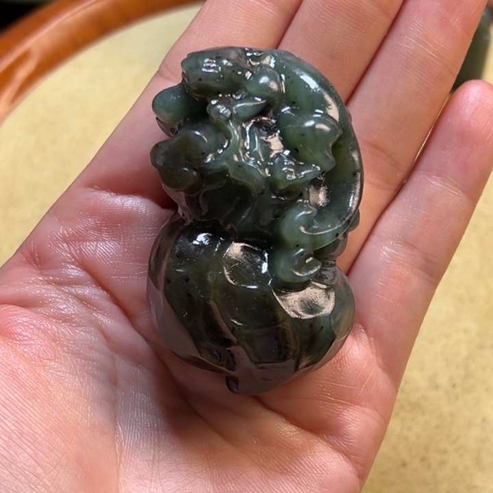 未镶嵌和田玉把件