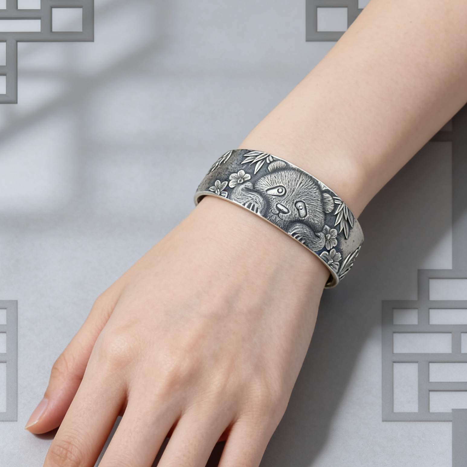 足银手镯 足银999熊猫国风錾刻复古手镯