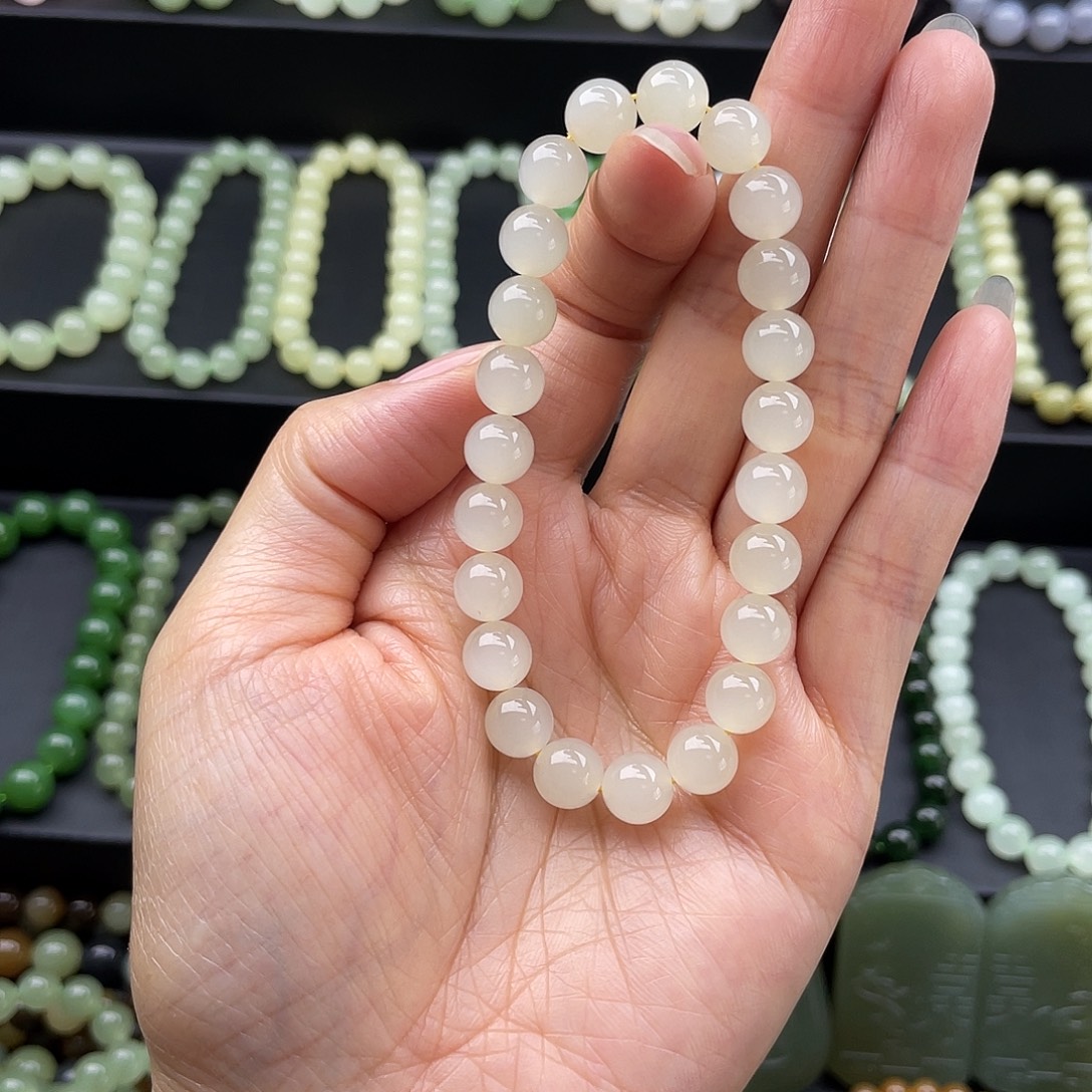 和田玉未镶嵌手串蜂蜜水