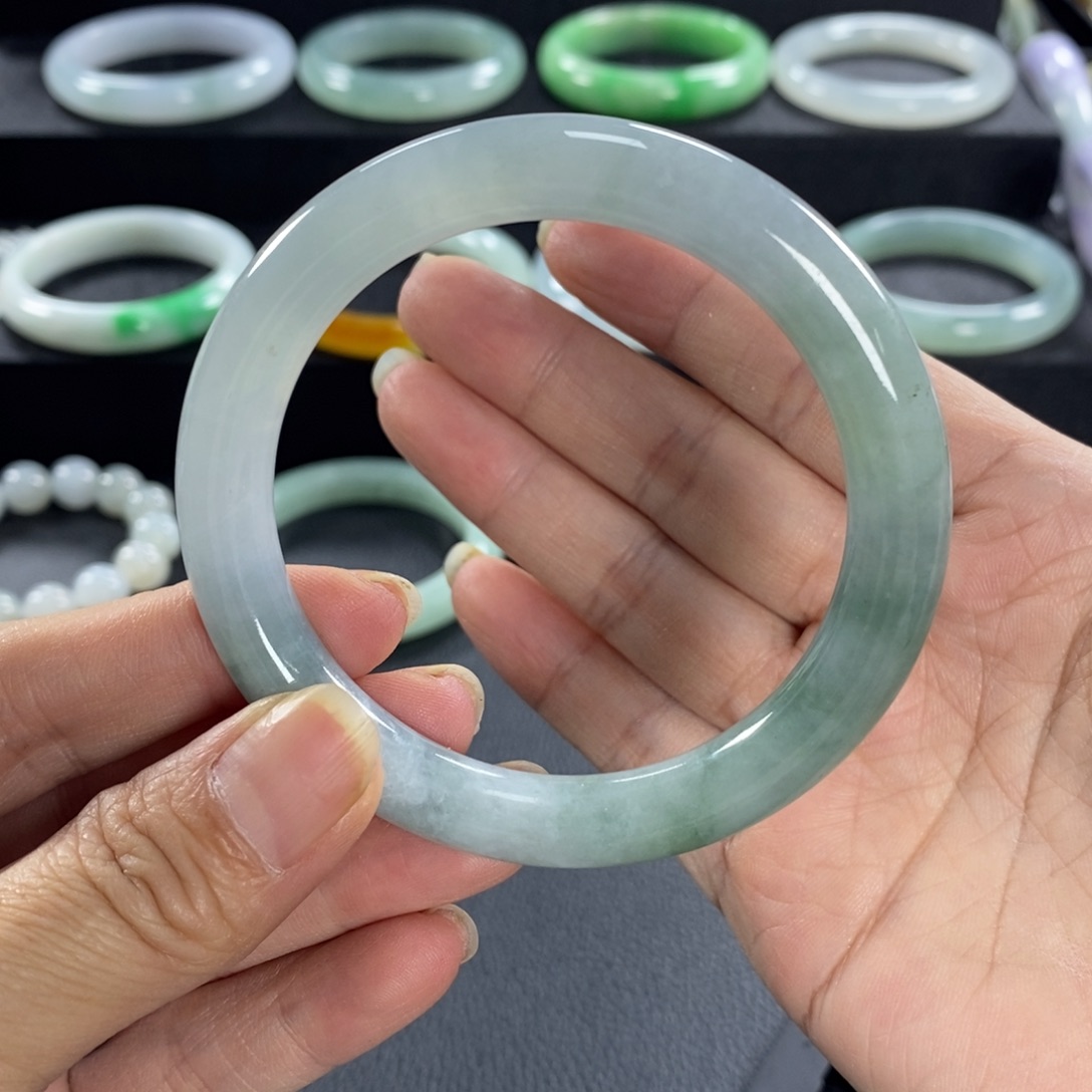 翡翠未镶嵌手镯天然翡翠手镯圆条56