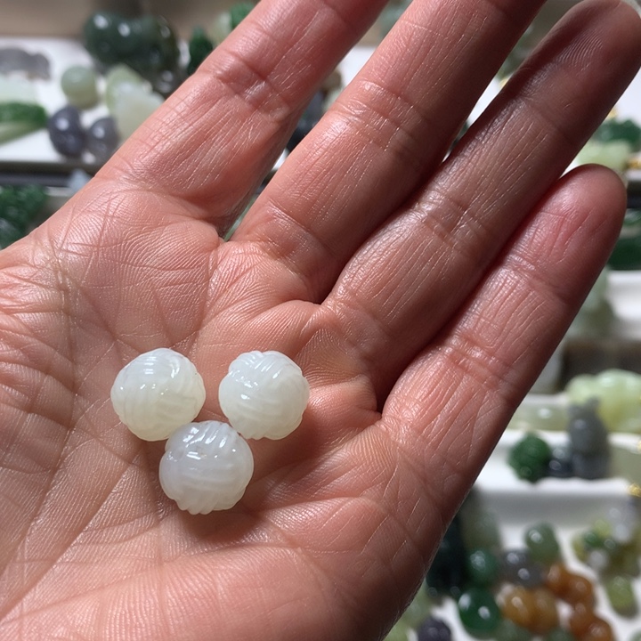 和田玉未镶嵌珠宝奇石