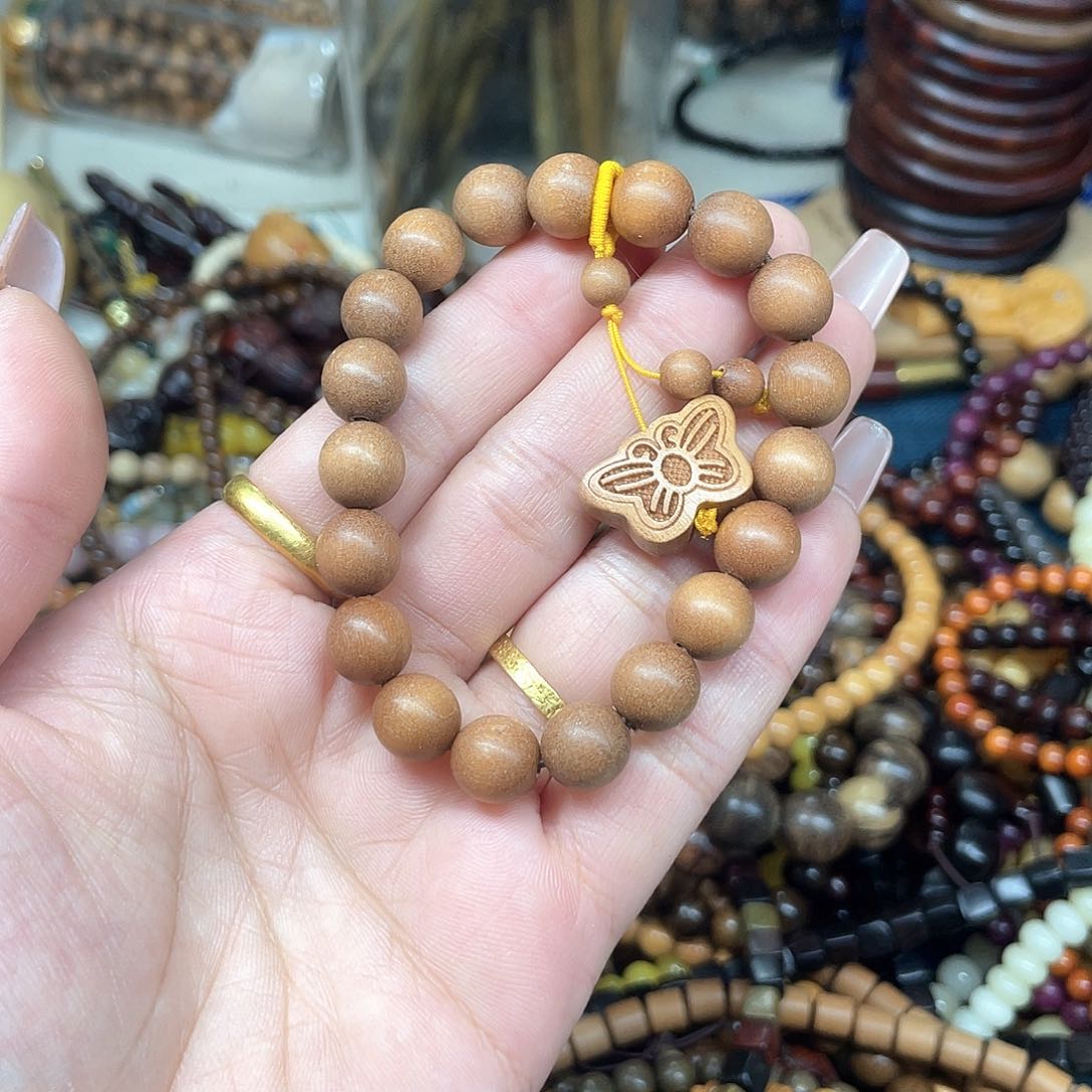 维腊木（绿檀）无事牌