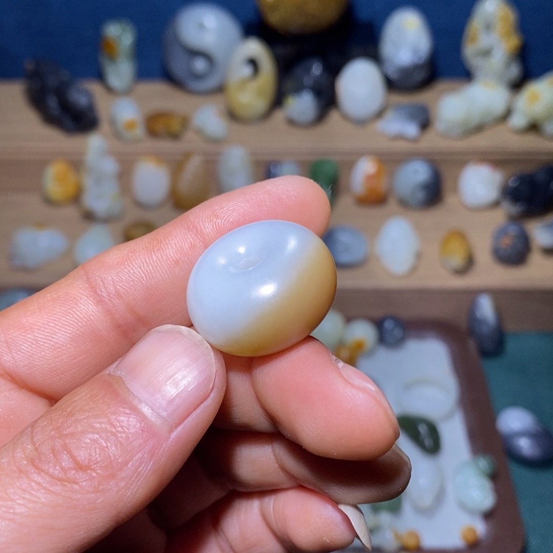 和田玉吊坠(不含链)未镶嵌R****e