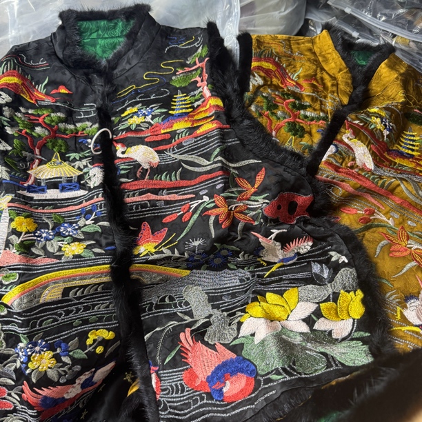 6881-2#《绣花马甲》百搭宽松马甲复古中式网红