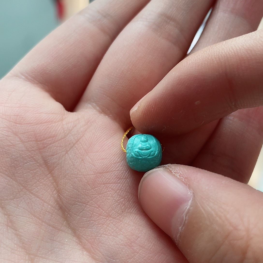 绿松石颈饰未镶嵌