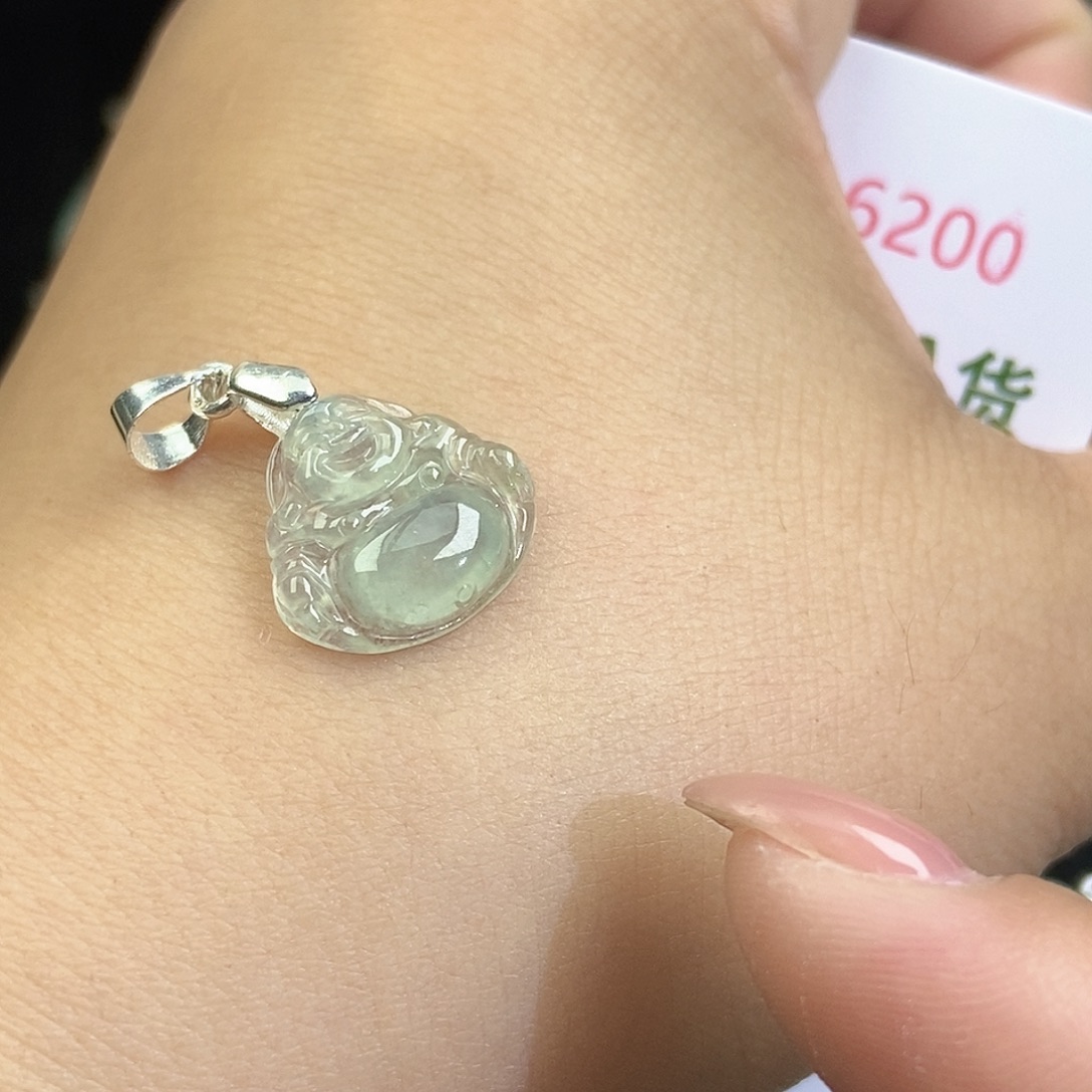 翡翠未镶嵌颈饰天然