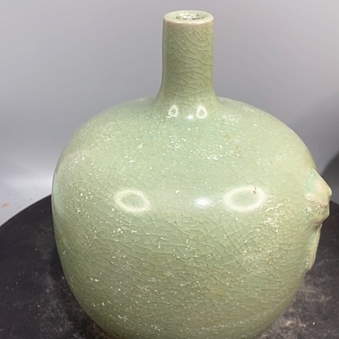 摆件汝窑球型瓶造型独特