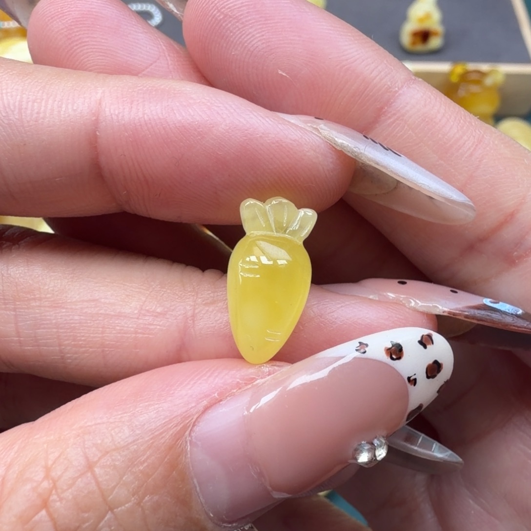 琥珀未镶嵌裸石蜜蜡