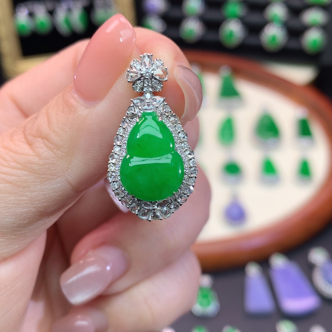 雪***参翡翠18K金镶嵌吊坠(不含链)