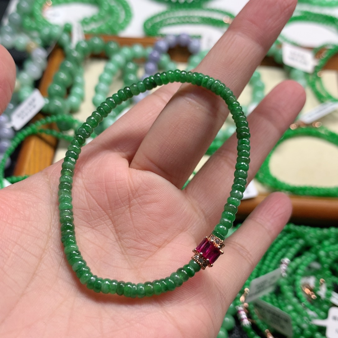 翡翠未镶嵌手链翡翠