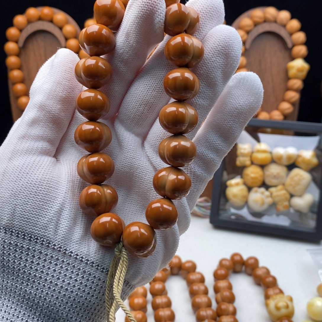 E***y核桃穿 吧。  吧。  