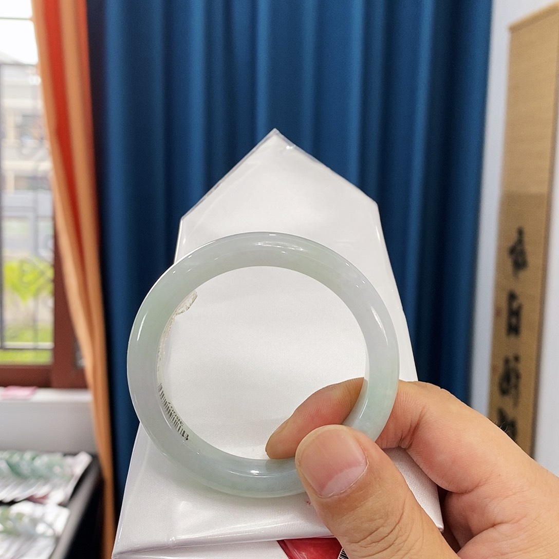 未镶嵌手镯翡翠亚***鸾翡翠