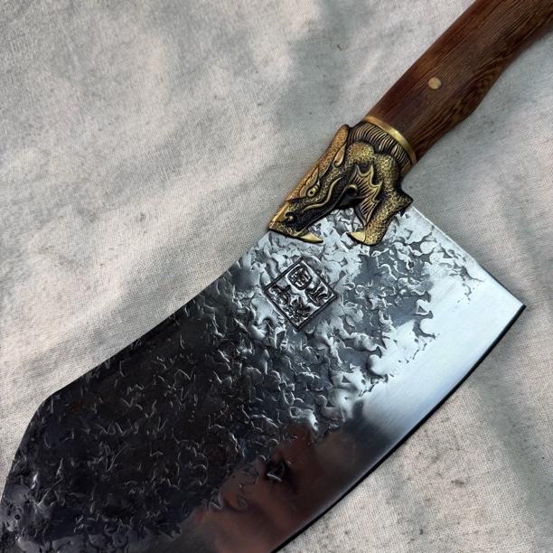 178 龙泉昊天宝剑高锰钢锻打铜装小屠龙刀木炳未开刃