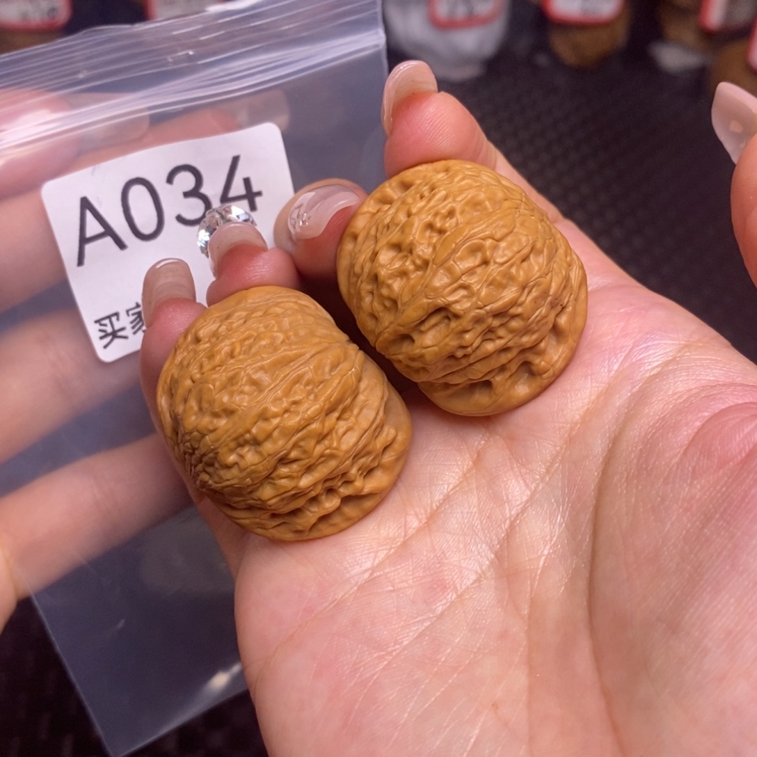 文玩核桃吊坠铁锤37