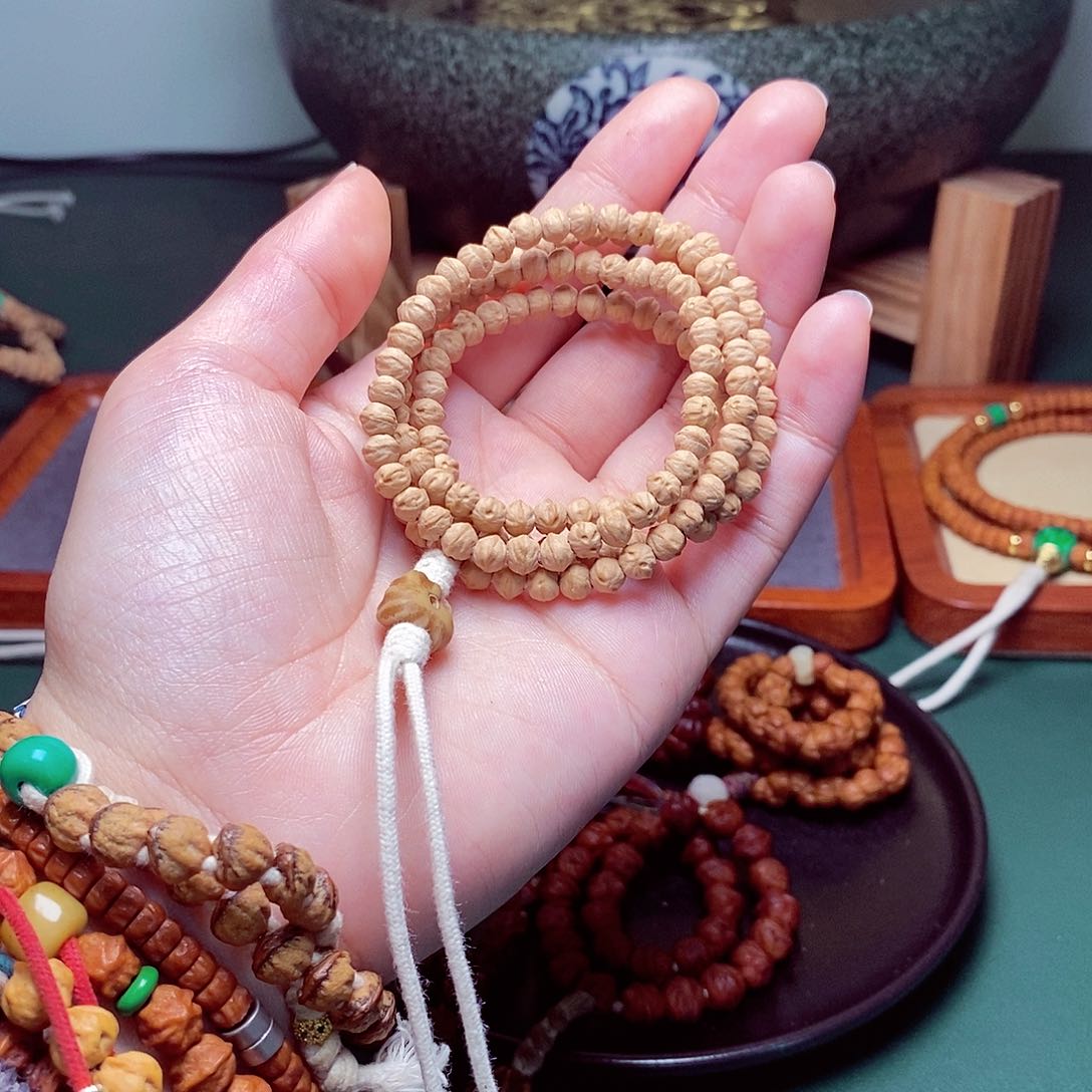 柏香籽/百香籽吊坠369.9