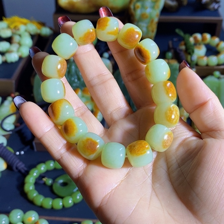 和田玉手链未镶嵌老****j