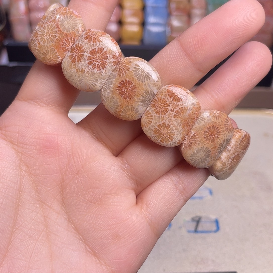 硅化玉未镶嵌55-60圈