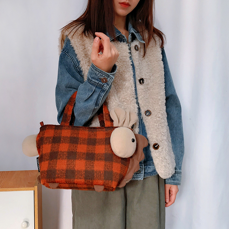 三色补丁椰子马小拎包女可爱斜挎包小众雅丹风百搭休闲搞怪单肩包