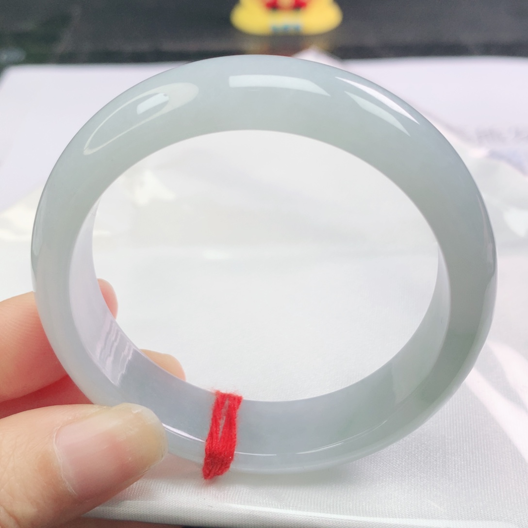 翡翠未镶嵌手镯正