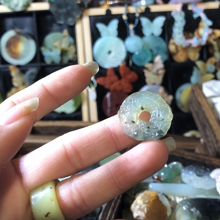 岫玉银S925镀金镶嵌岫玉挂件