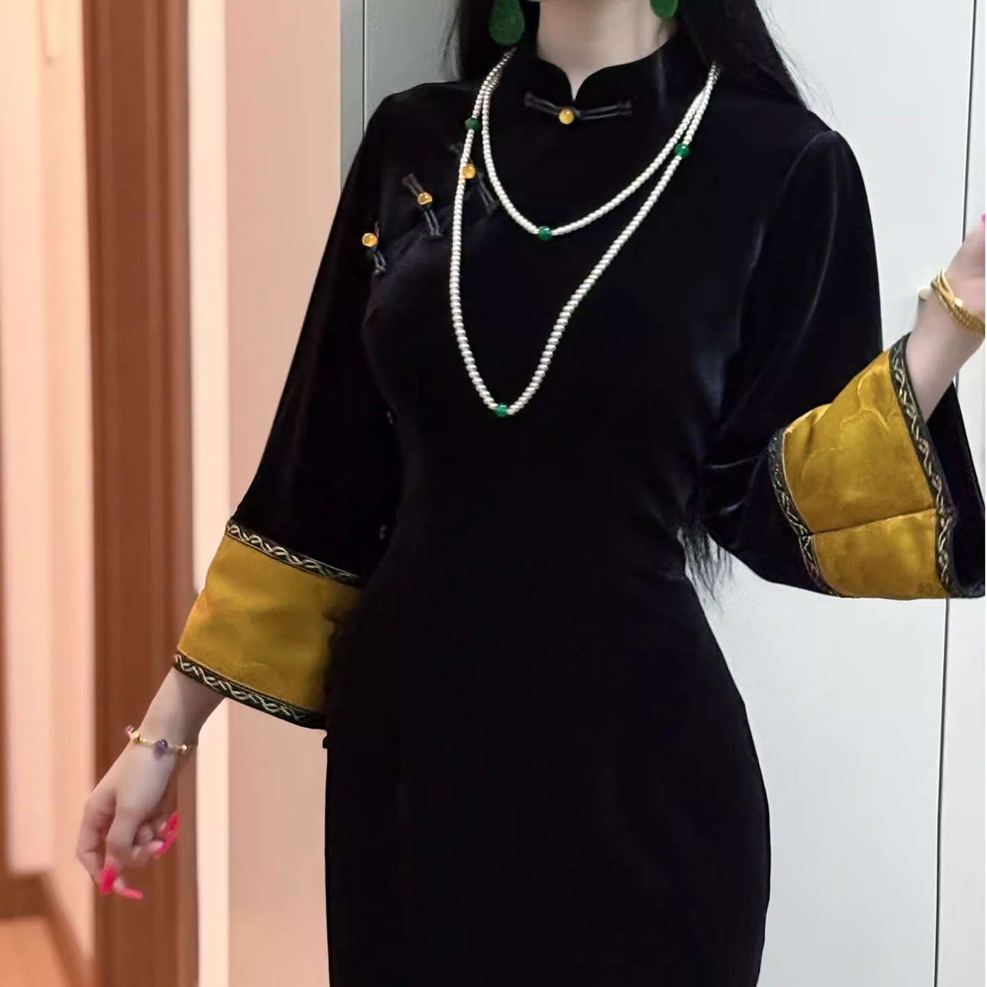 中国风裙子自制秋冬中式贵气丝绒旗袍连衣裙长裙收腰修身 蓬莱金