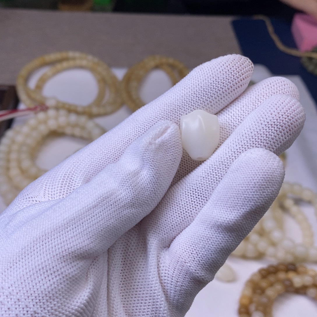 红***枫吊坠菩提根/象牙果红色