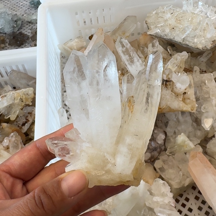 深***色水晶珠宝半成品未镶嵌