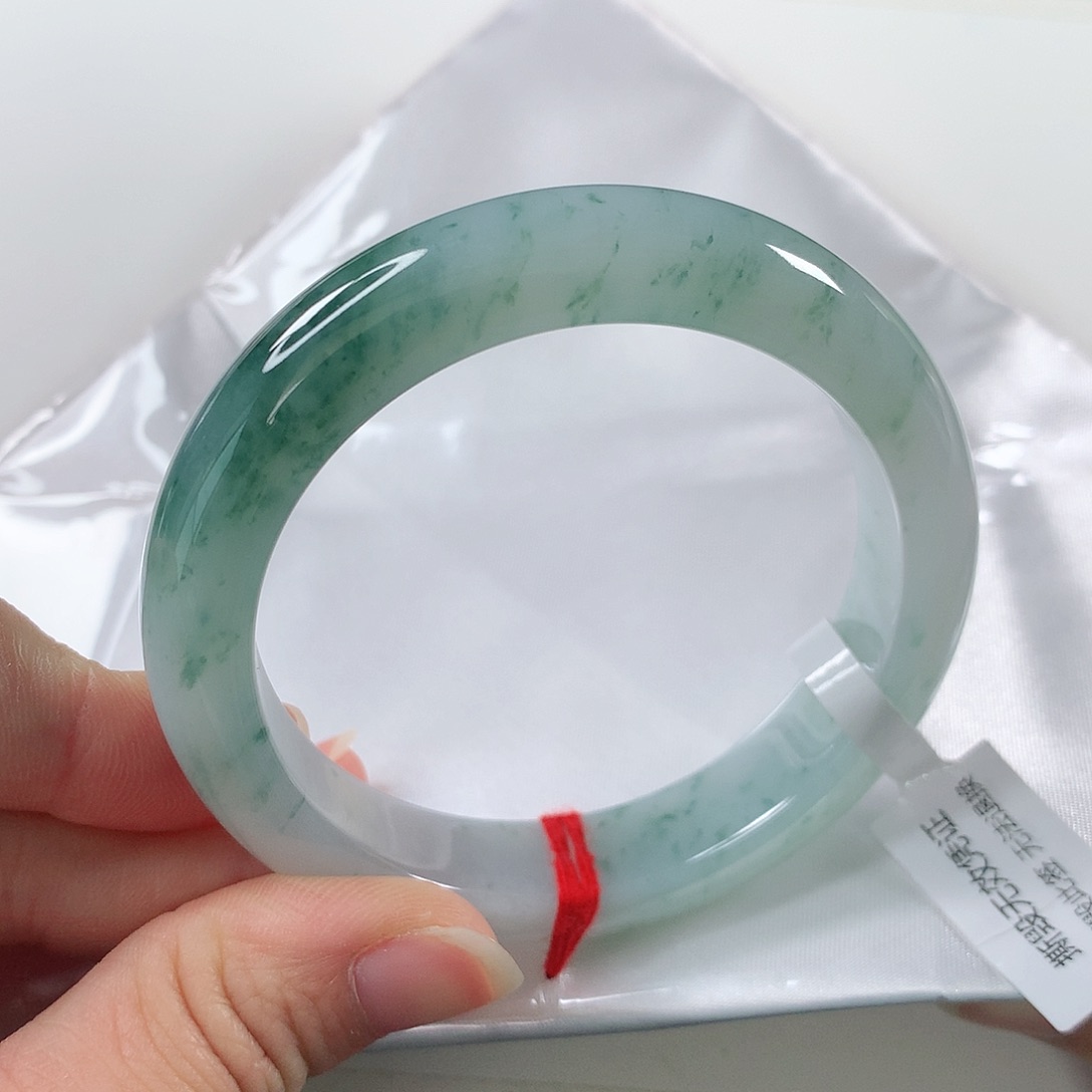 翡翠手镯未镶嵌①⑥③