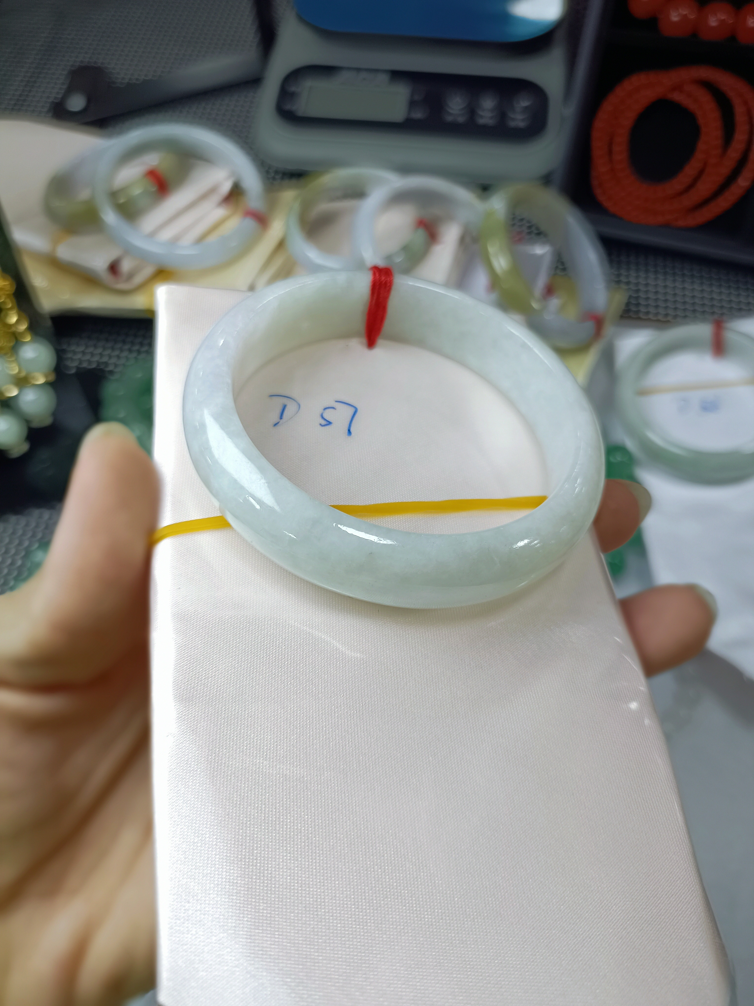 天然翡翠 A货正圆手镯57mm中国风