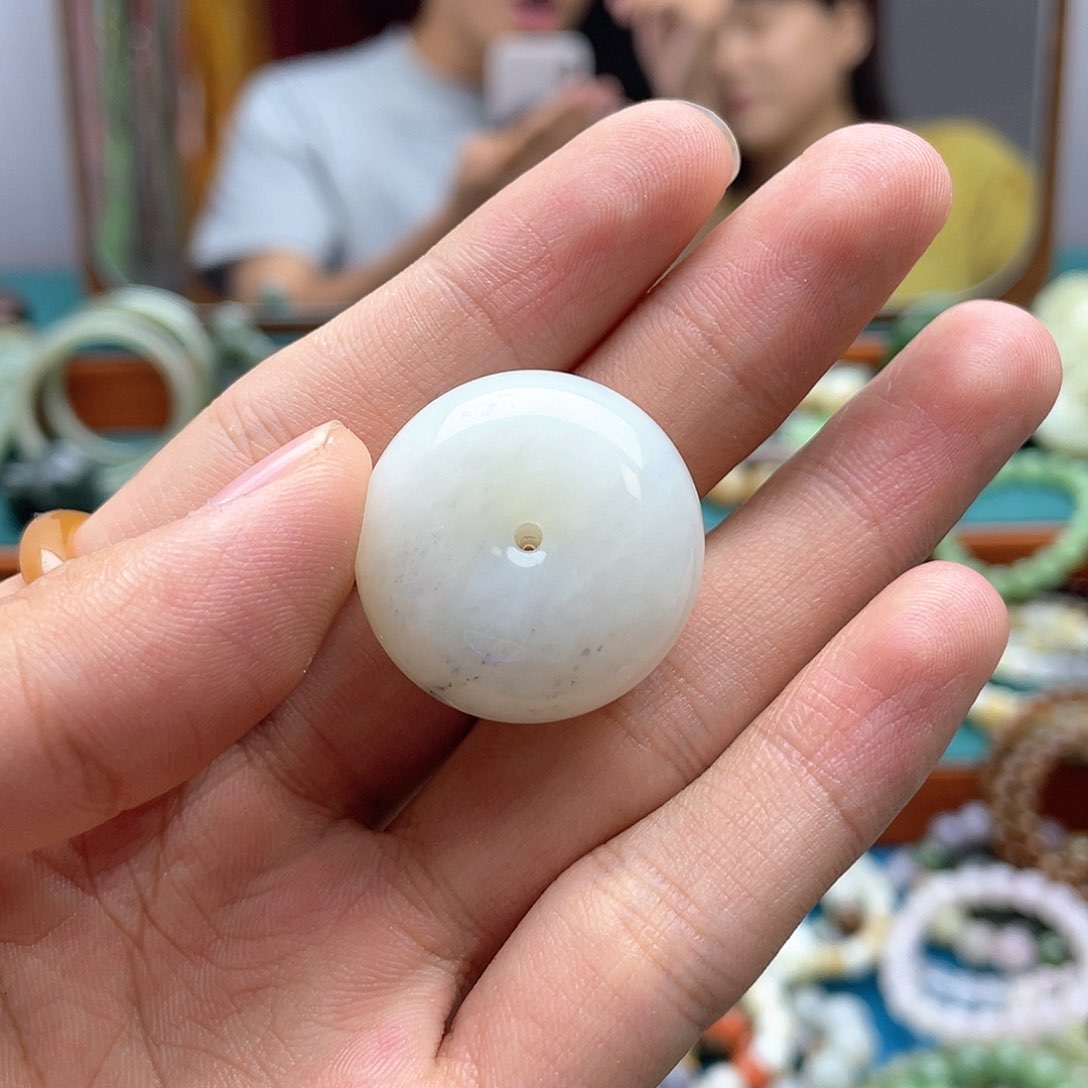 手链未镶嵌和田玉不***?