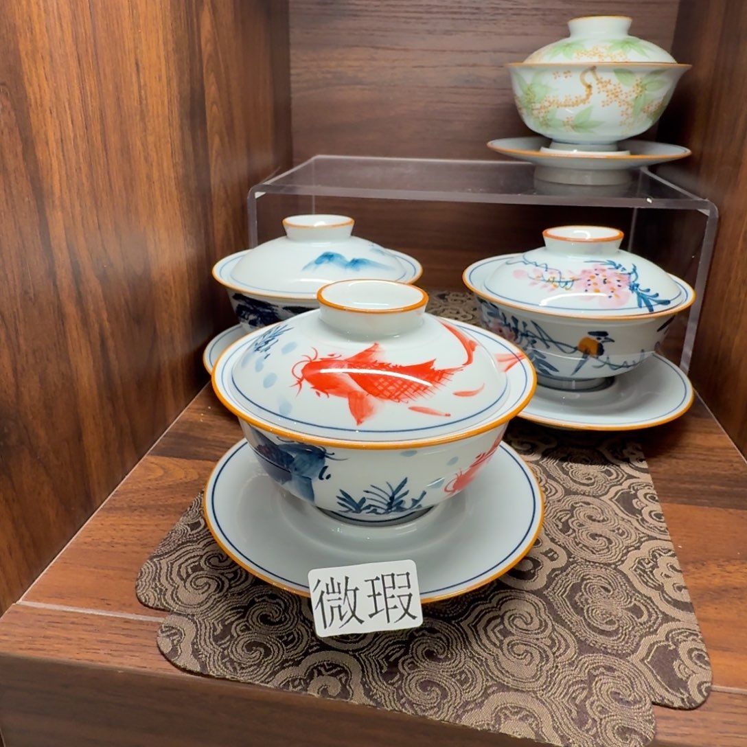 釉下手绘茶具微瑕