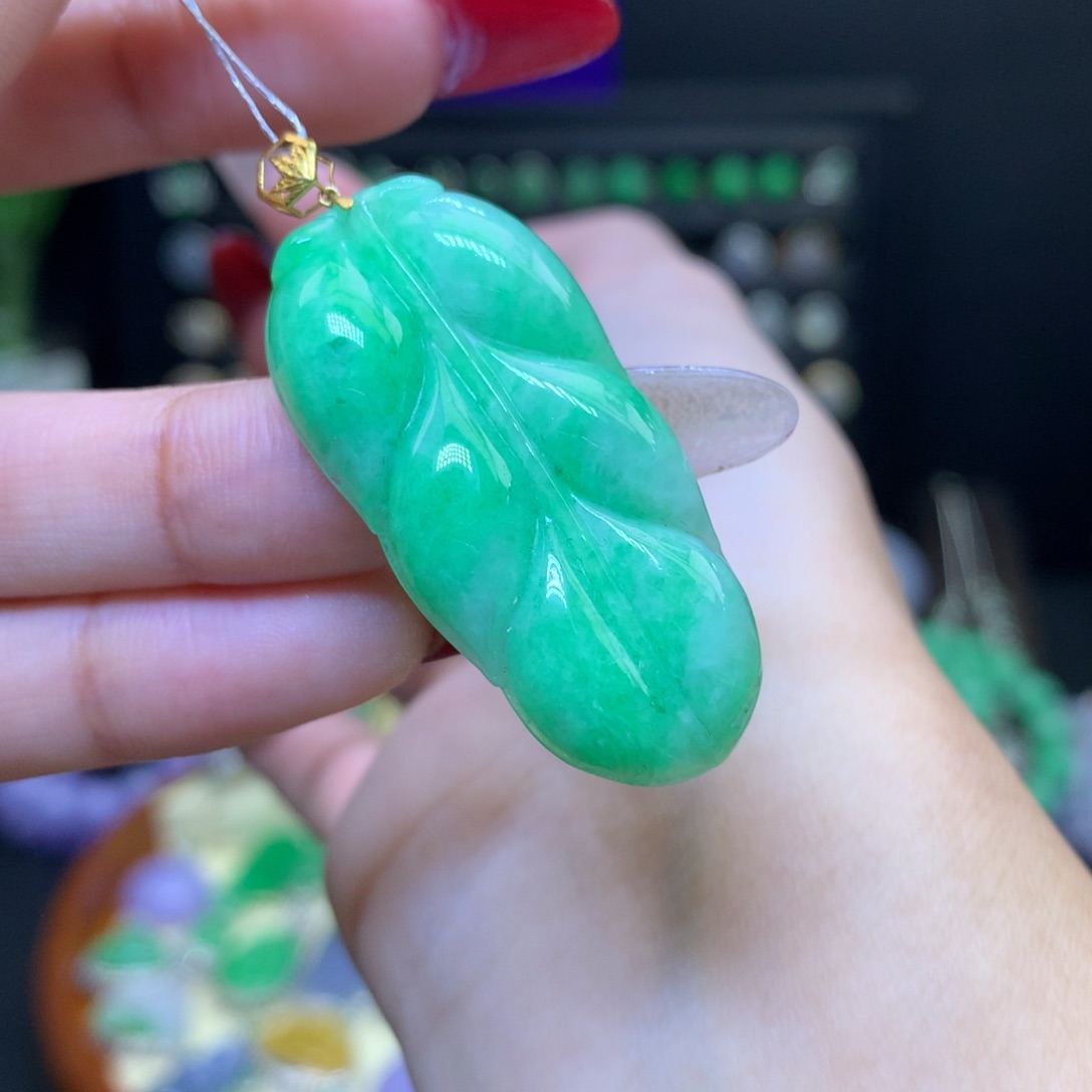 翡翠颈饰18K金镶嵌天然