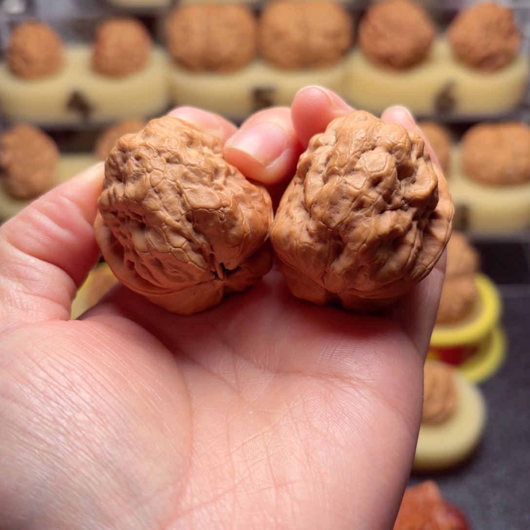 文玩核桃把件21号车